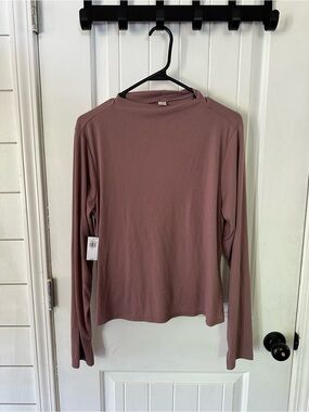 Old Navy Dusty Rose Long Sleeve Mock Neck Top breath easy